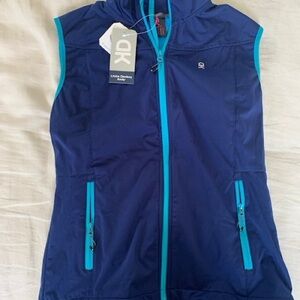 Little Donkey Andy size M NWT Lightweight Softshell Vest